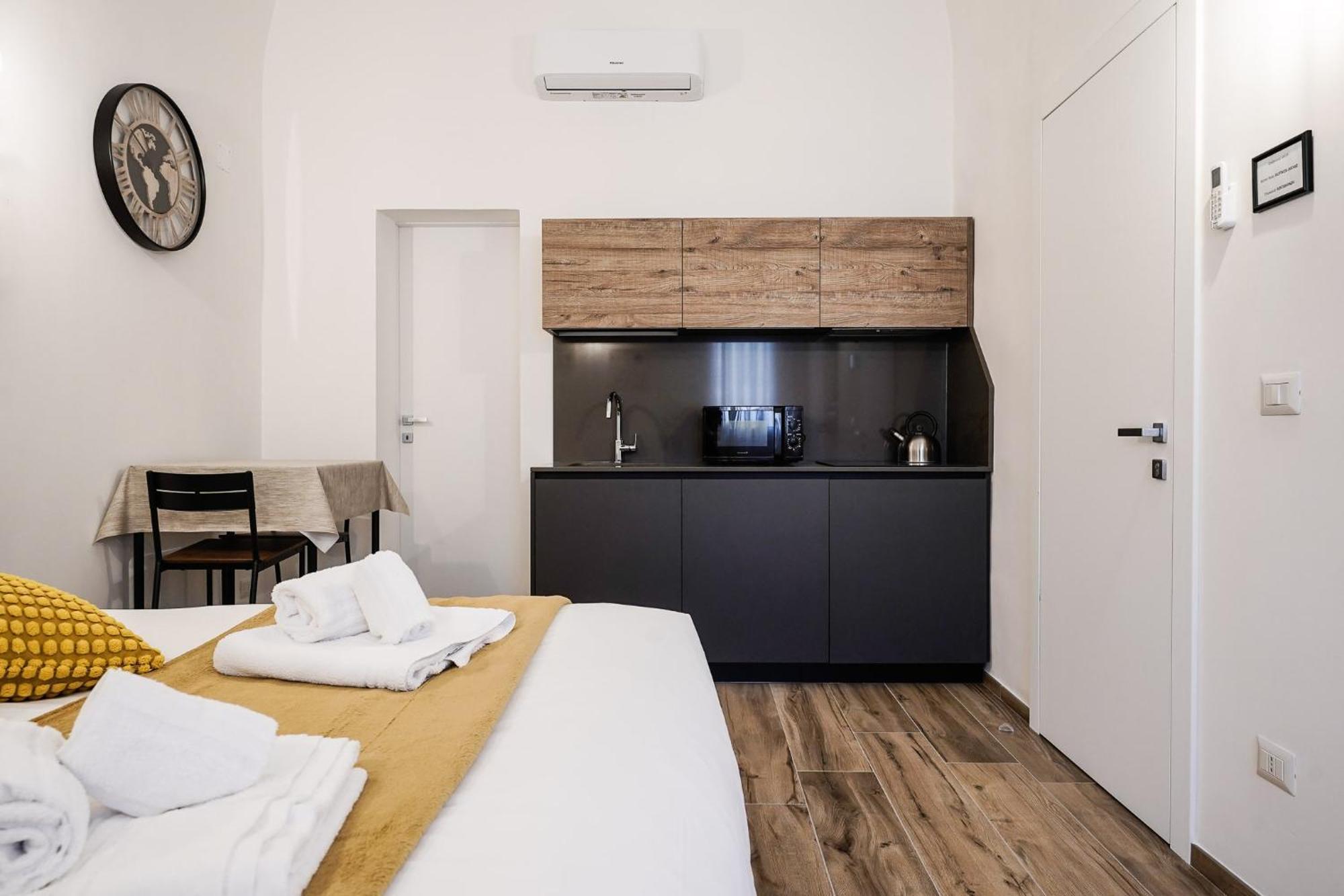 Siamo Bari Apartments By Wonderful Italy ภายนอก รูปภาพ