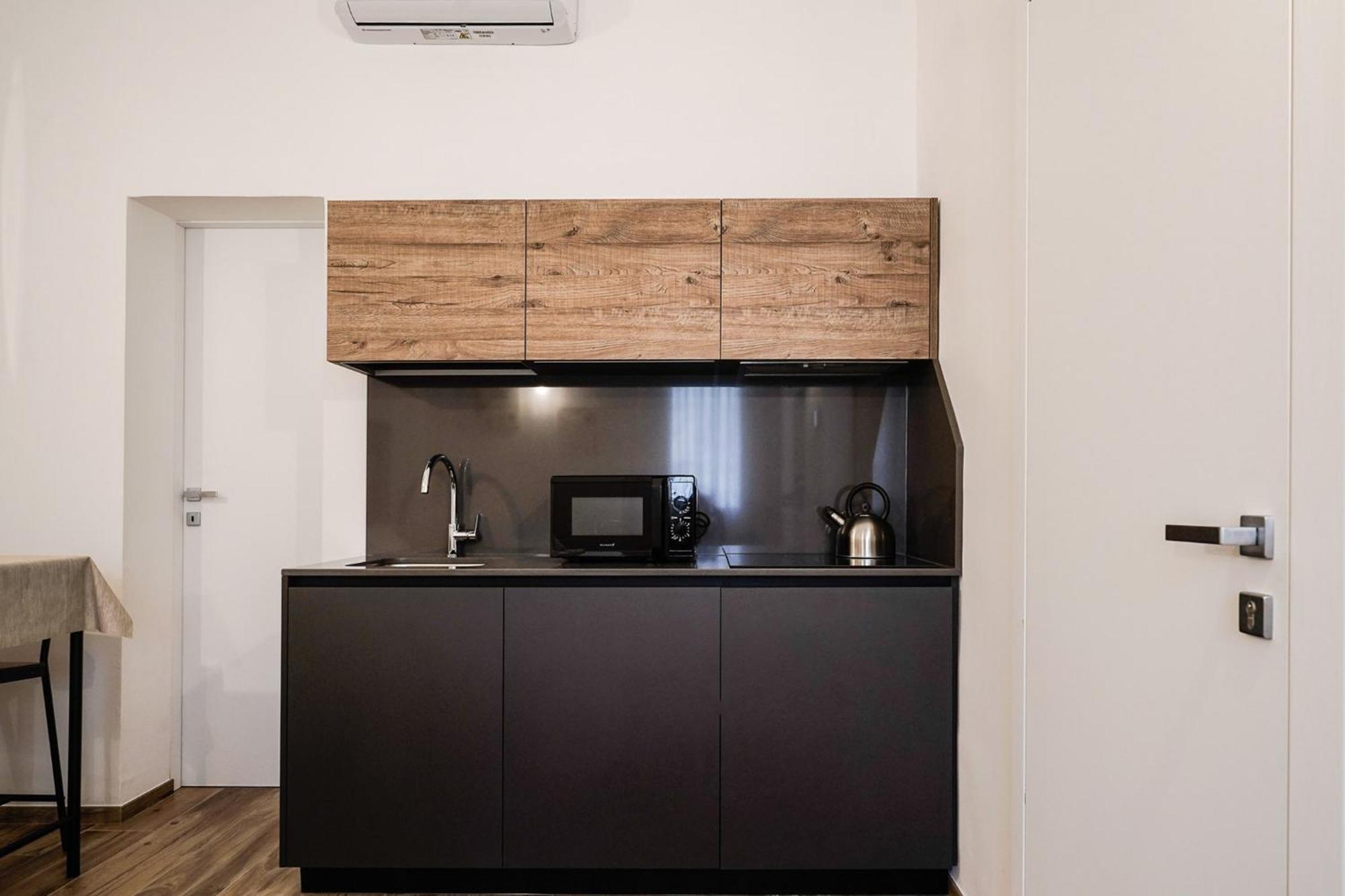 Siamo Bari Apartments By Wonderful Italy ภายนอก รูปภาพ